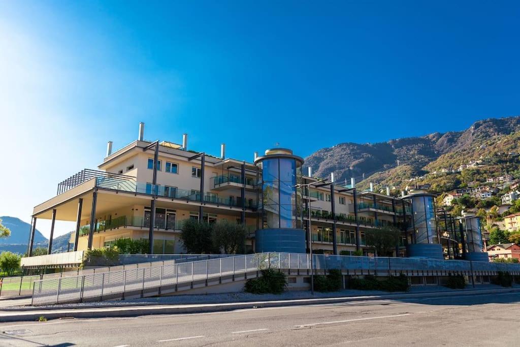 Appartamento Bersaglio Costa Volpino Luaran gambar