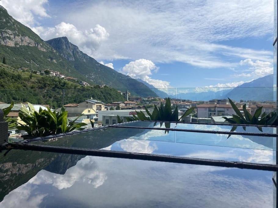 Appartamento Bersaglio Costa Volpino Luaran gambar